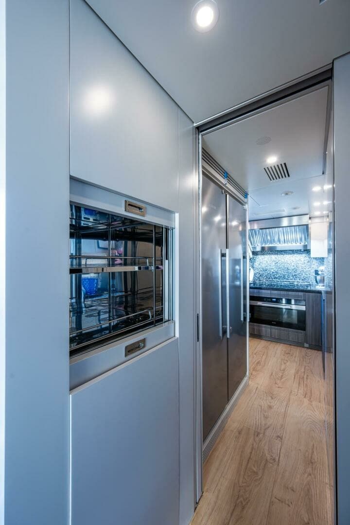 2023 Benetti 34M OASIS photo 35