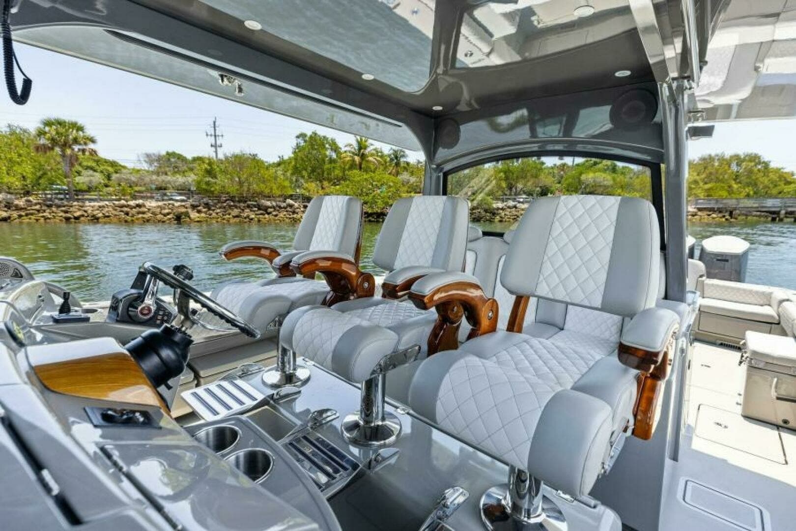 2023 HCB 53 Suenos photo 2