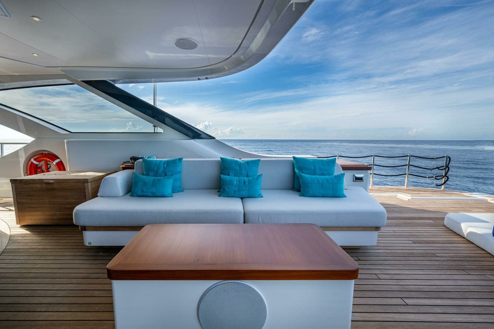 2023 Benetti 34M OASIS photo 17