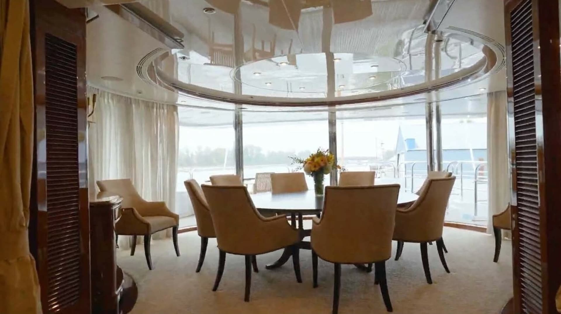 2004 Benetti 145 Vision photo 24