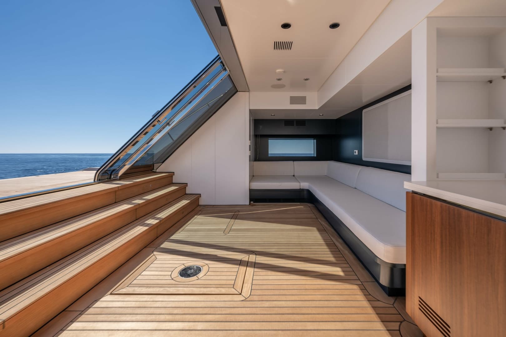 2026 Benetti Class 44M photo 38