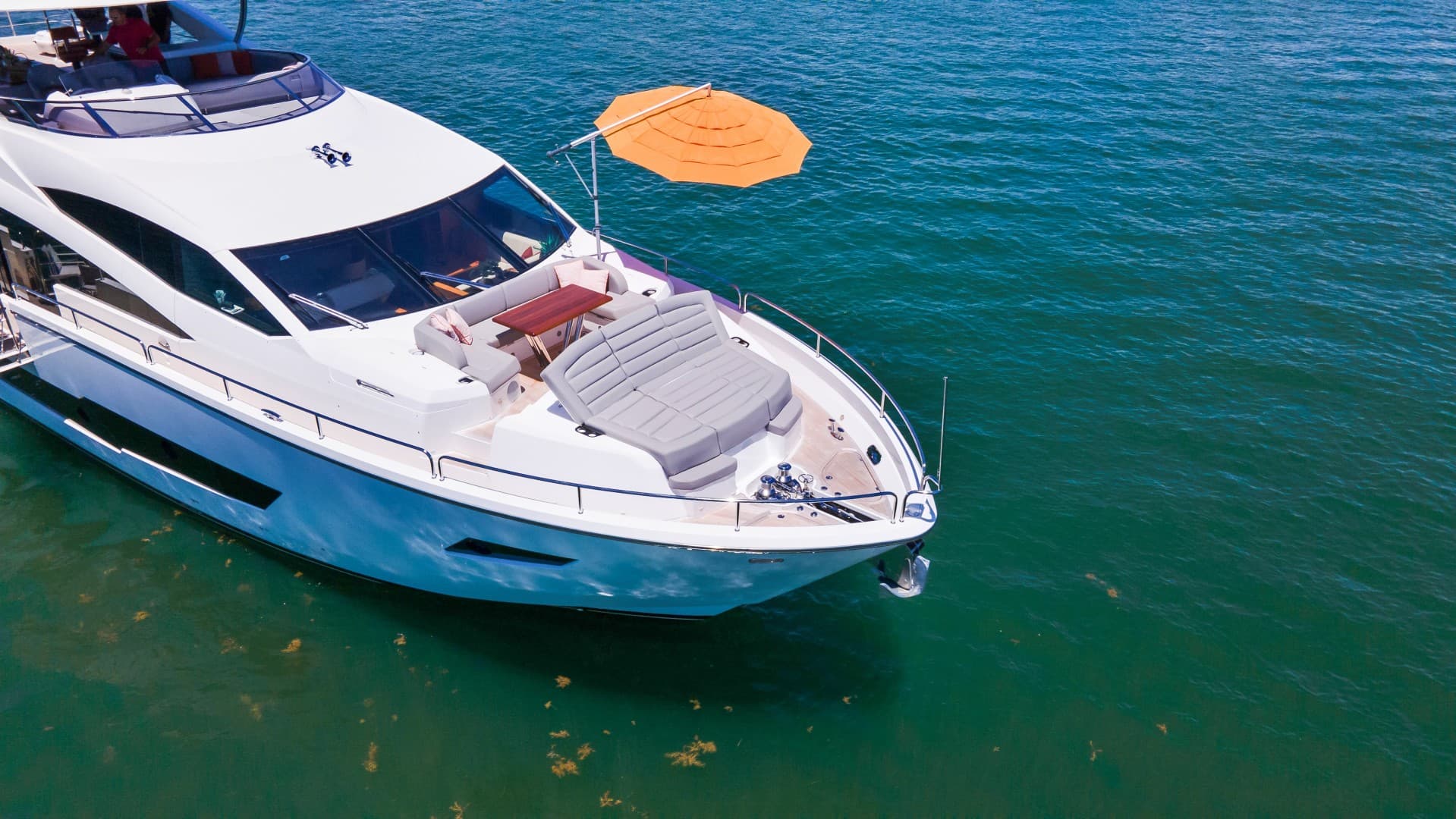 2018 Sunseeker 86 Yacht photo 5