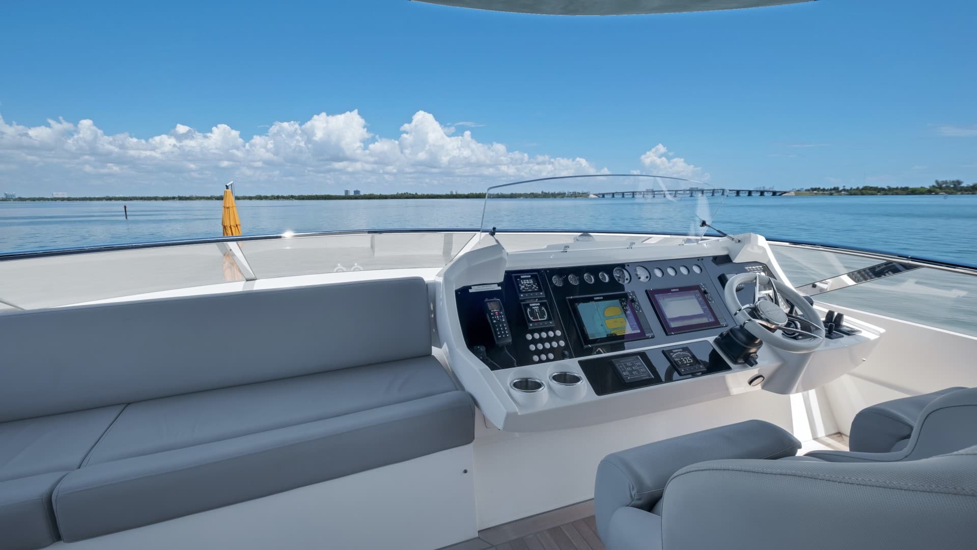 2018 Sunseeker 86 Yacht photo 15