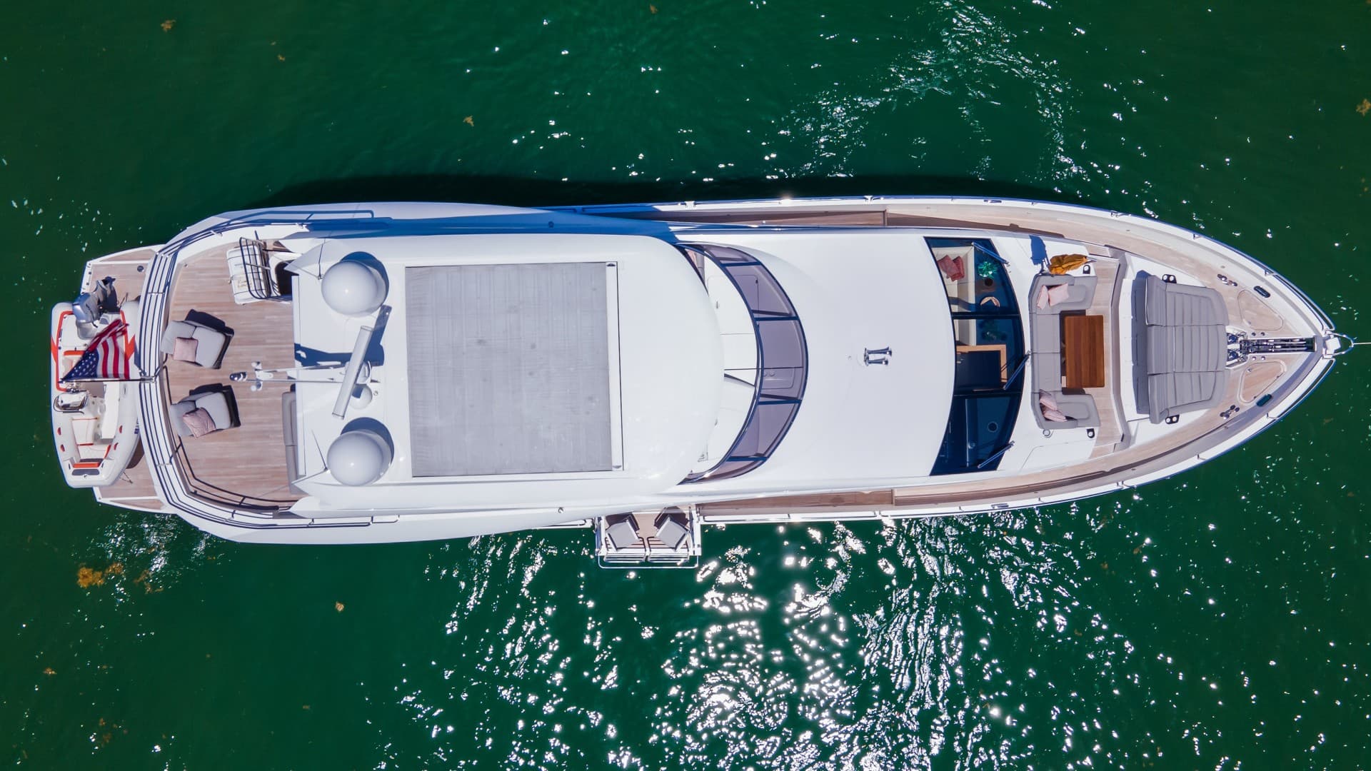 2018 Sunseeker 86 Yacht photo 7