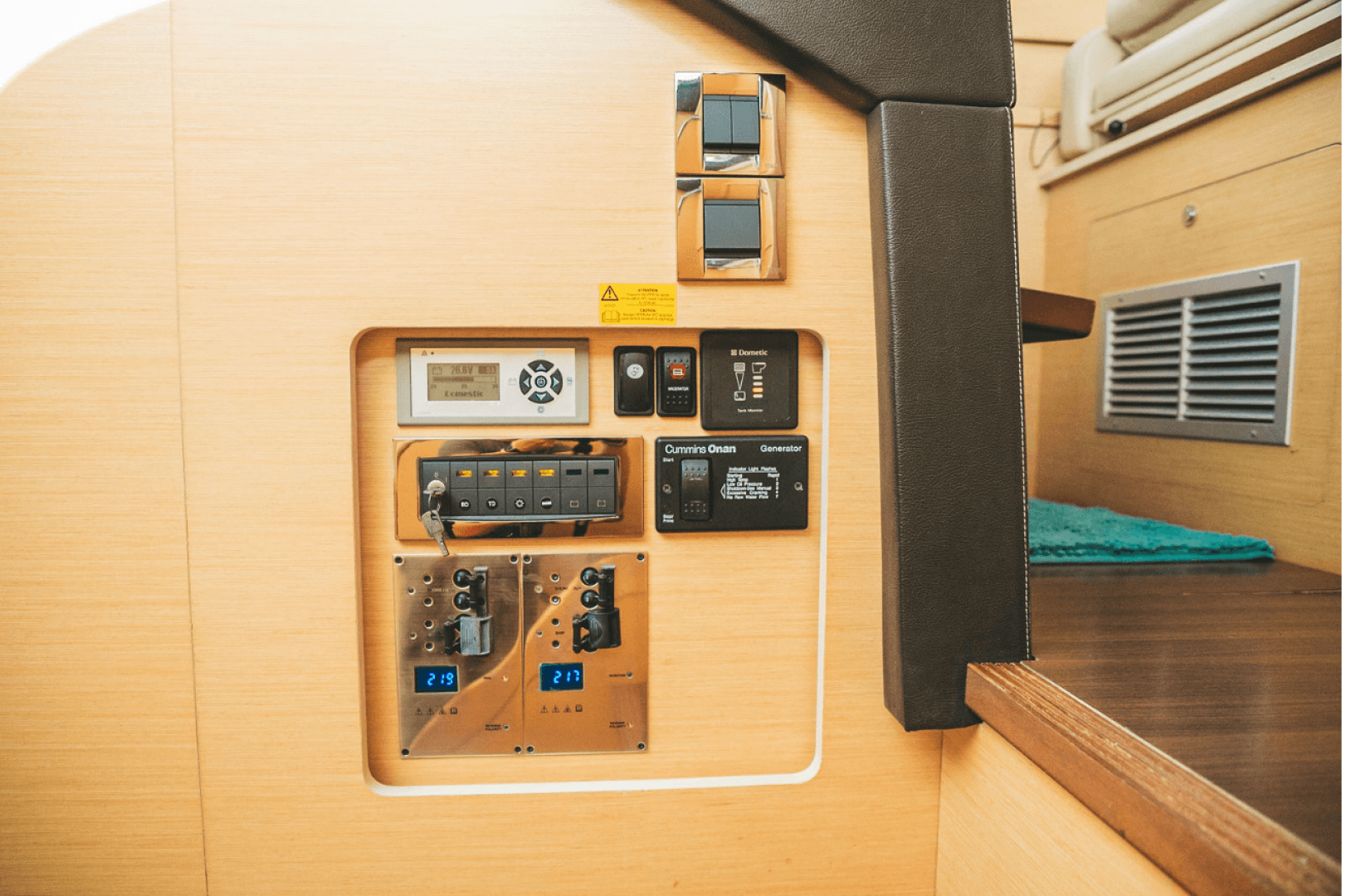 2010 Beneteau Monte Carlo 47 photo 18