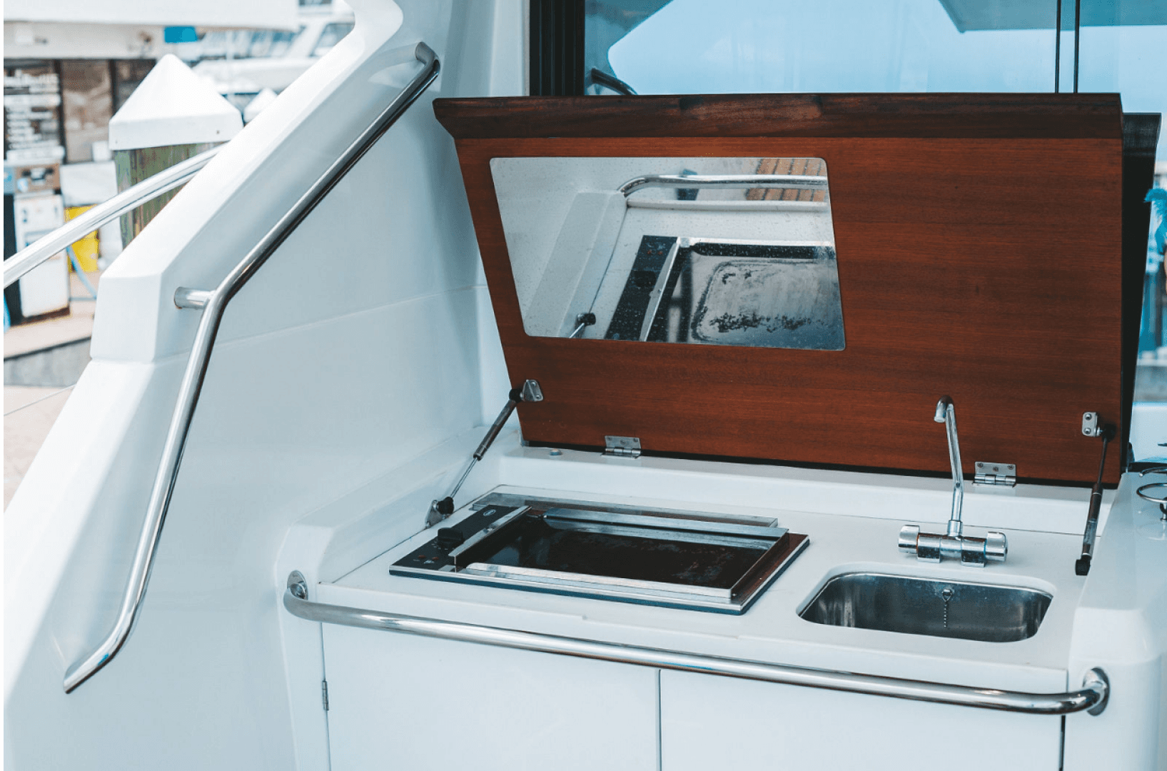 2010 Beneteau Monte Carlo 47 photo 6