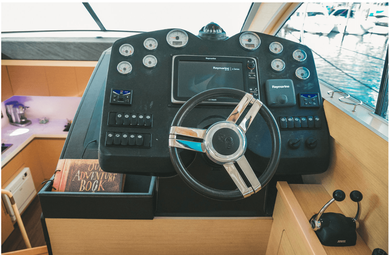 2010 Beneteau Monte Carlo 47 photo 16