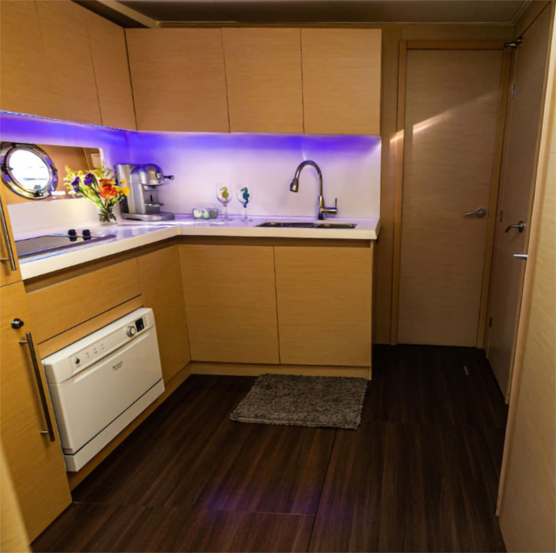 2010 Beneteau Monte Carlo 47 photo 22