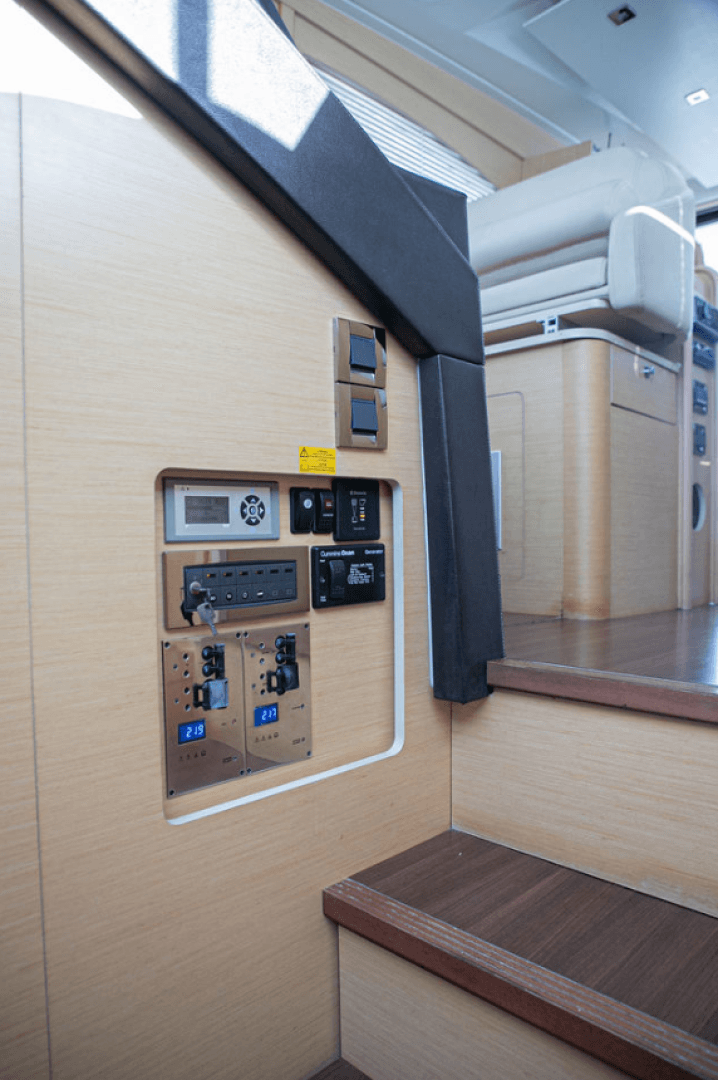 2010 Beneteau Monte Carlo 47 photo 17