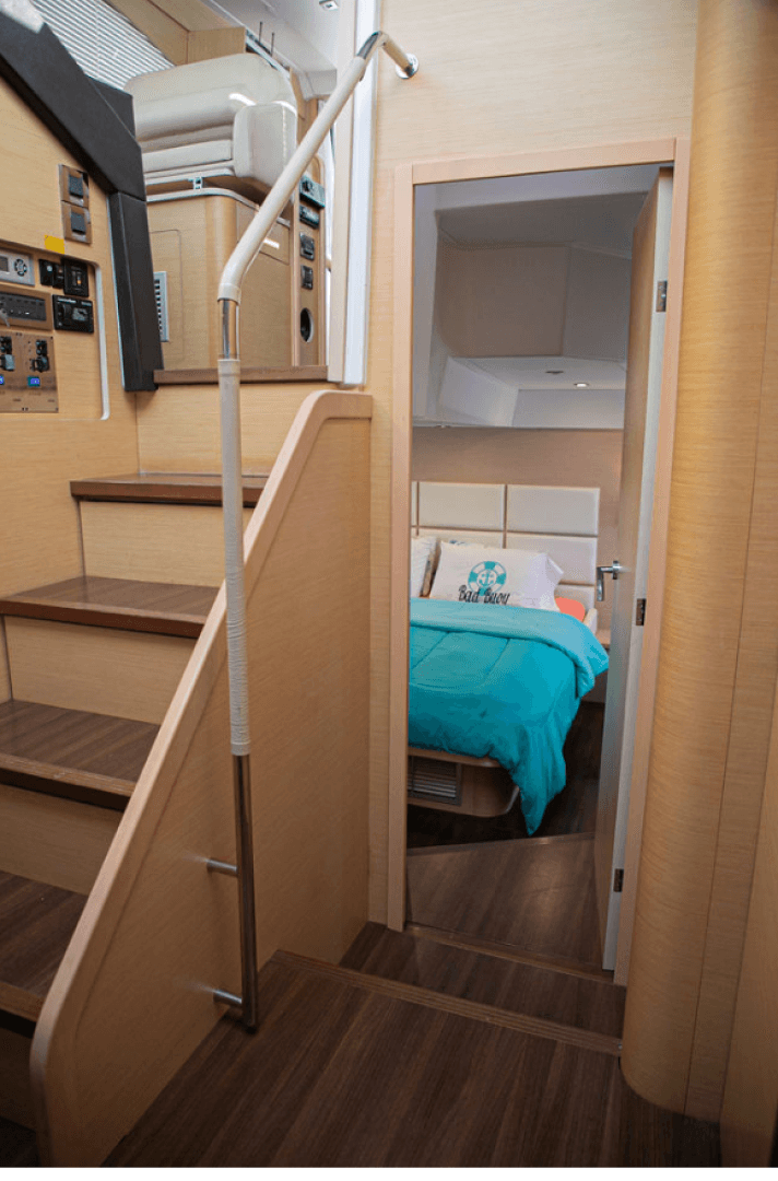 2010 Beneteau Monte Carlo 47 photo 27