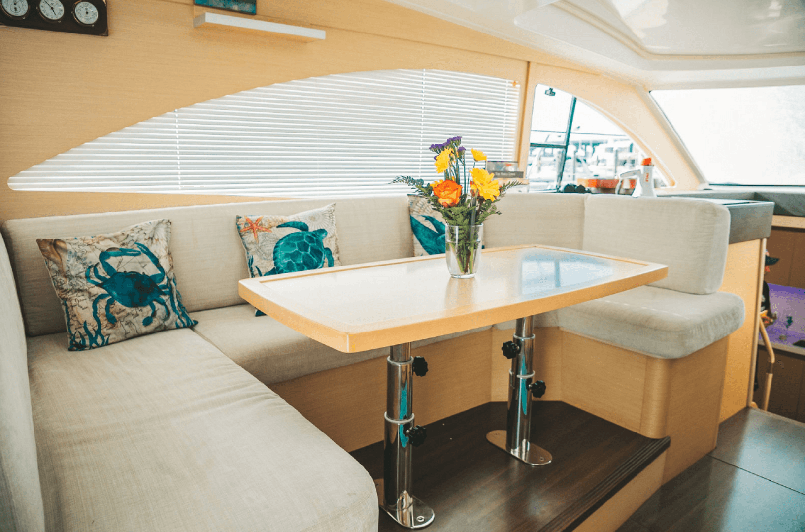 2010 Beneteau Monte Carlo 47 photo 11