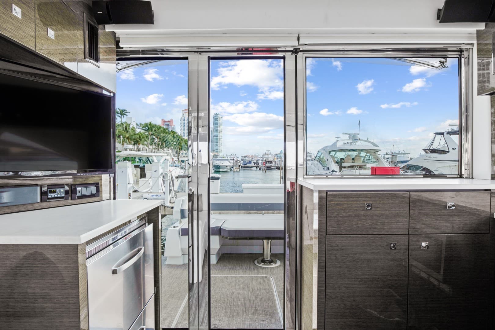 2019 Cruisers 50 Cantius photo 16