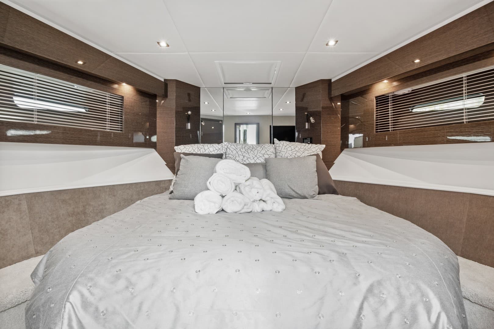 2019 Cruisers 50 Cantius photo 33