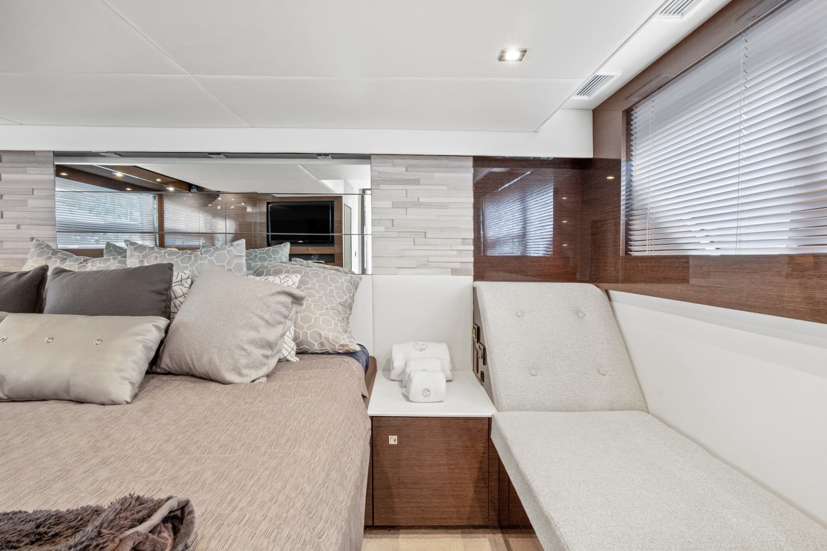 2019 Cruisers 50 Cantius photo 31