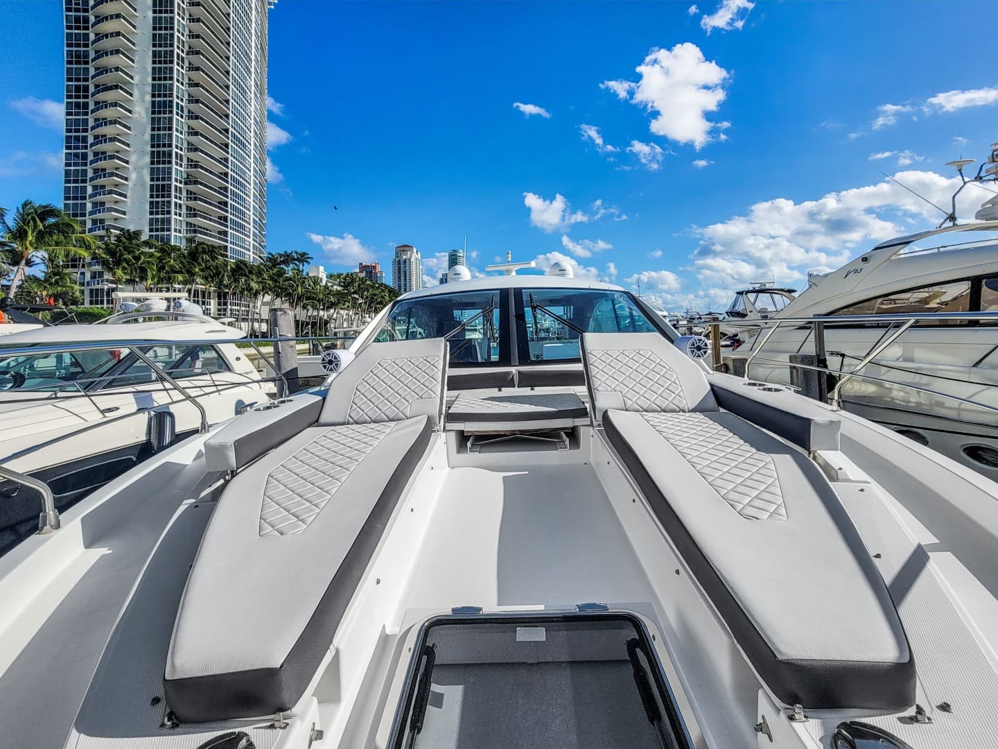 2019 Cruisers 50 Cantius photo 8