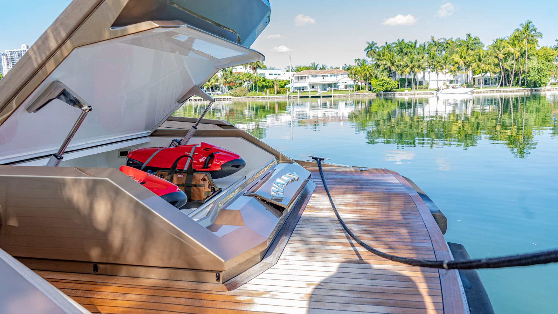 2020 Wally WallyTender photo 41