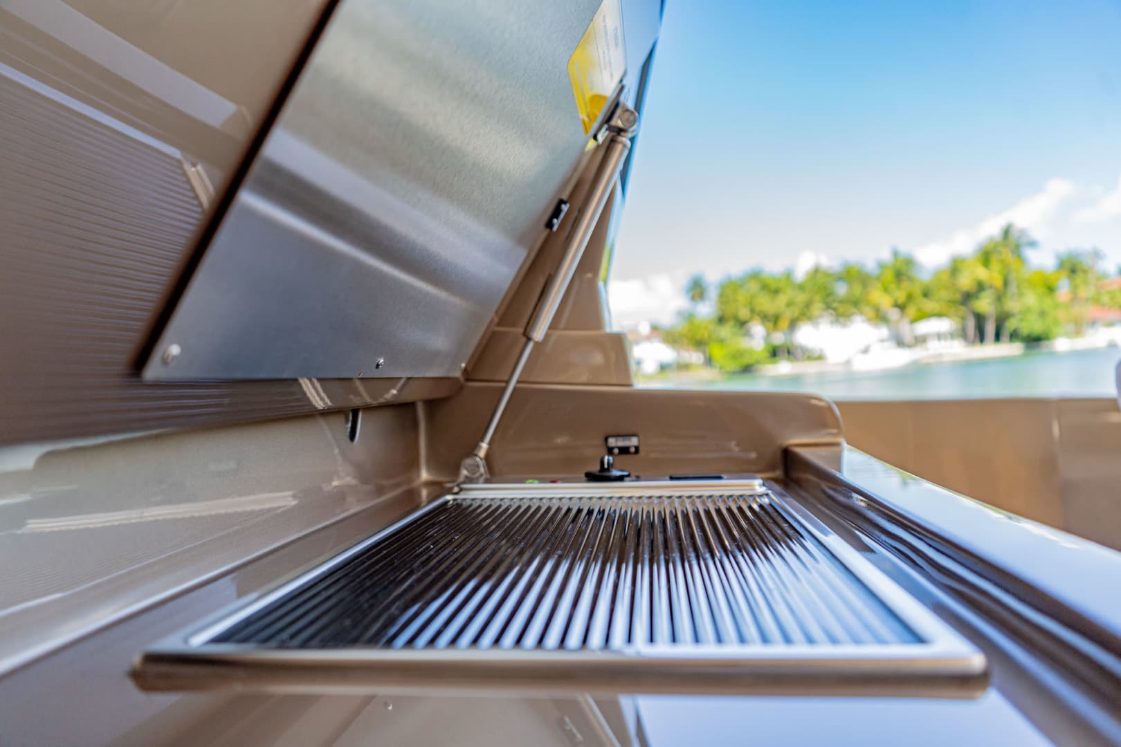 2020 Wally WallyTender photo 32