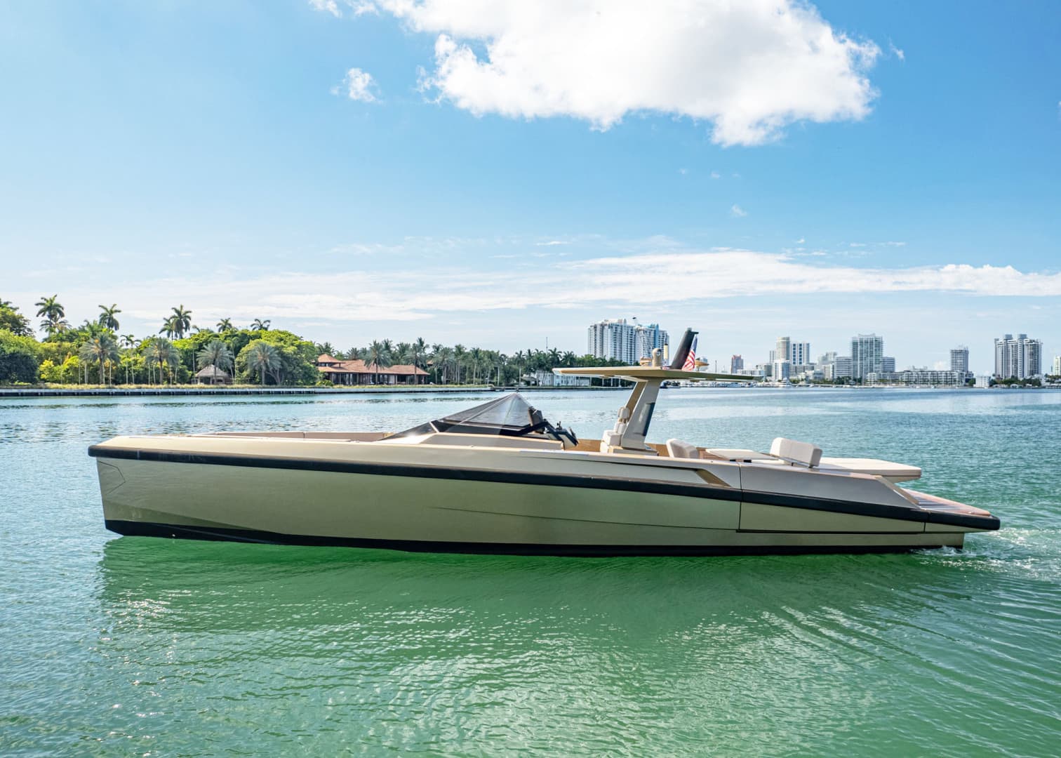 2020 Wally WallyTender photo 4