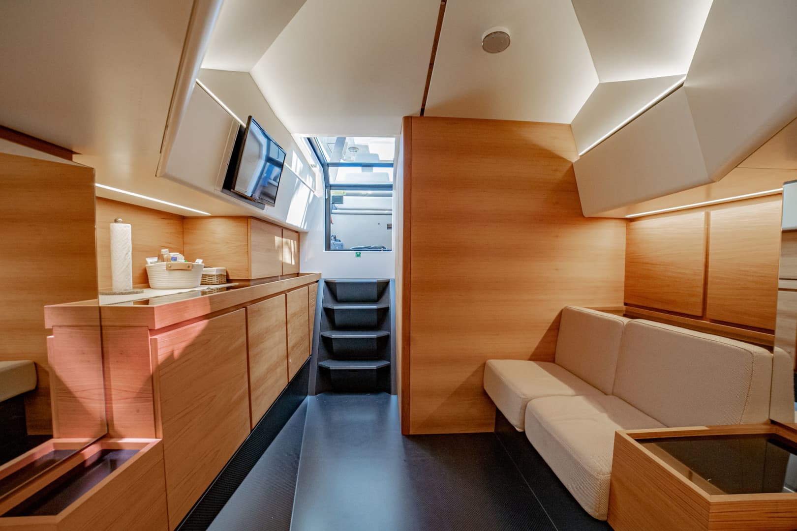 2020 Wally WallyTender photo 13