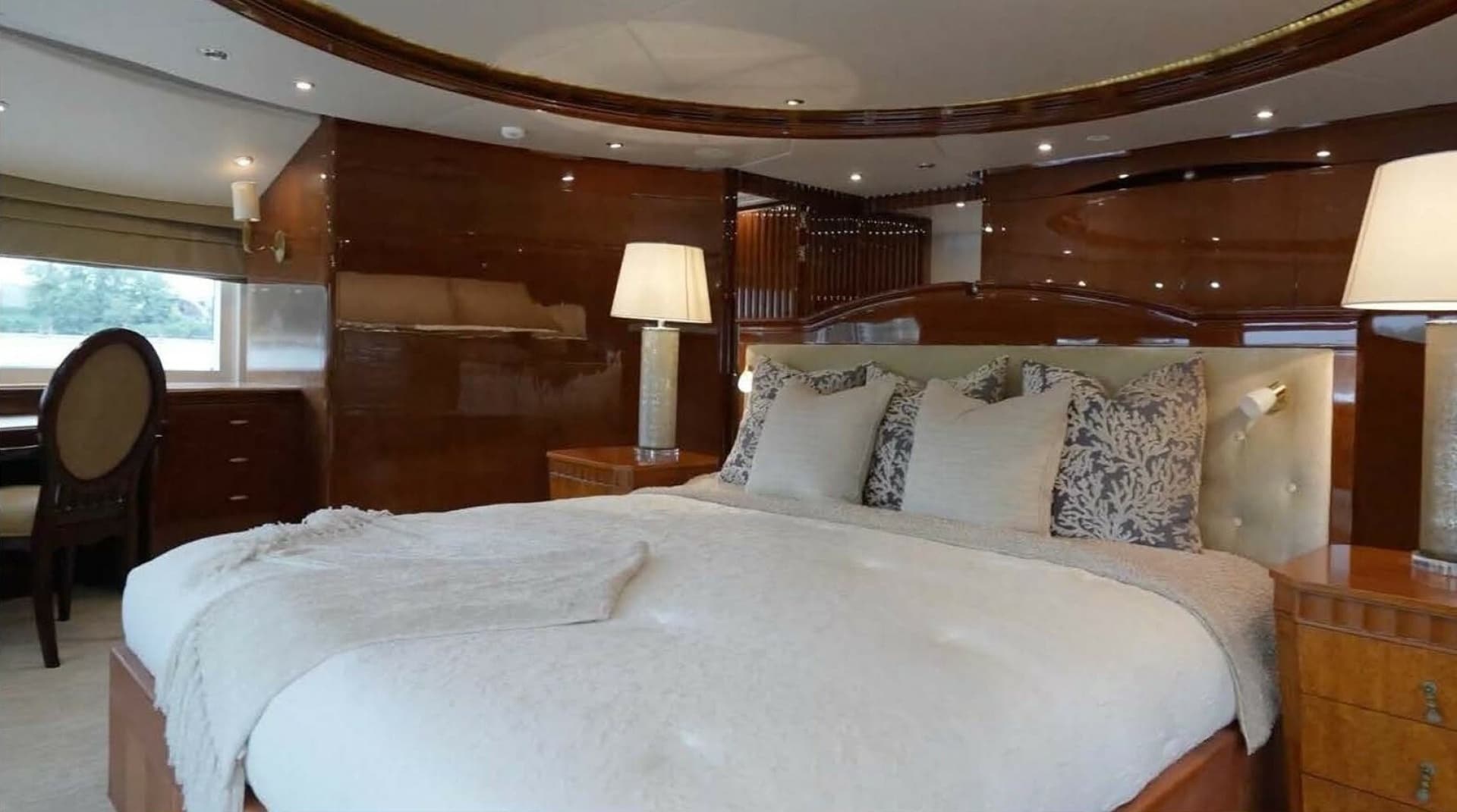 2004 Benetti 145 Vision photo 29