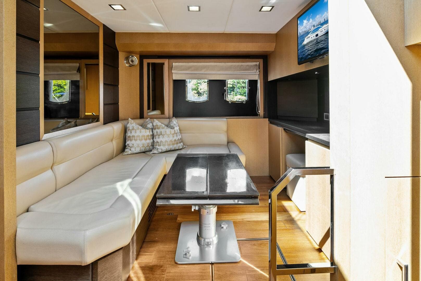 2013 Absolute 64 photo 37