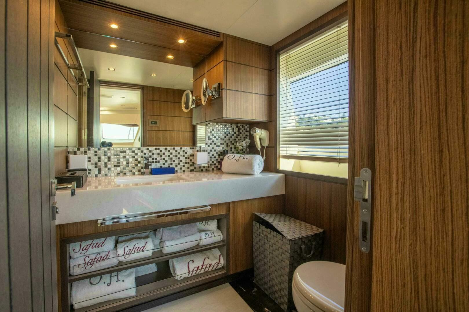 2015 Benetti Benetti Classic 121 photo 37