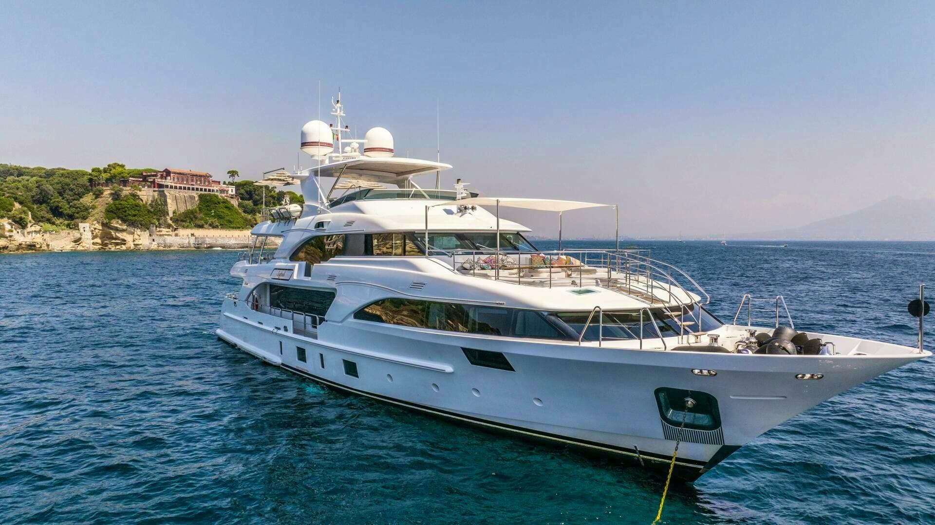 2015 Benetti Benetti Classic 121 photo 12