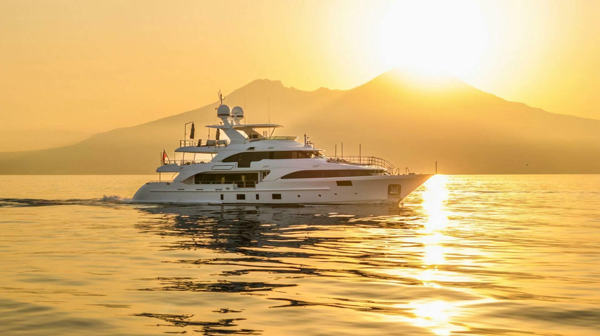 2015 Benetti Benetti Classic 121 photo 2