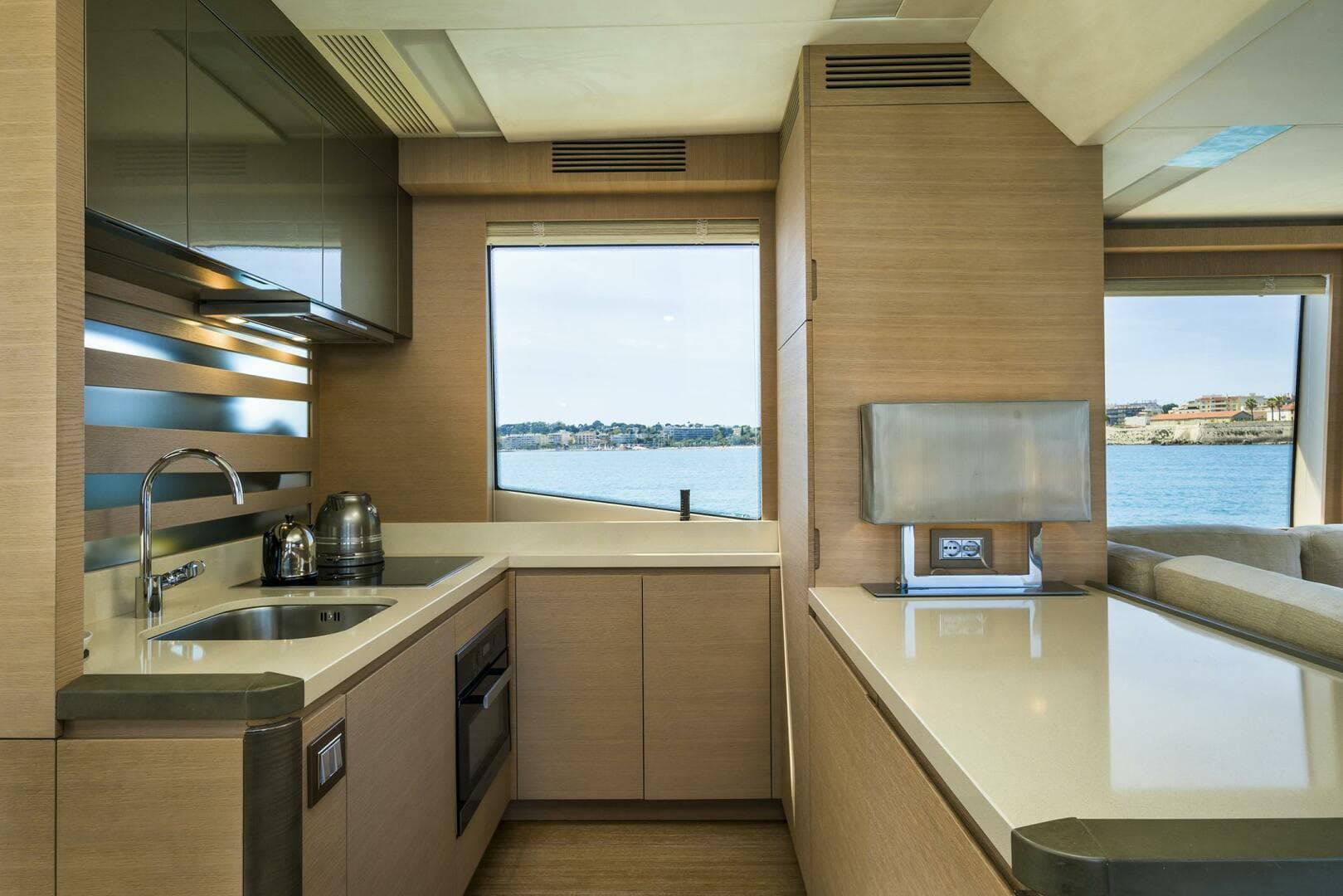 2016 Monte Carlo Yachts Custom photo 17
