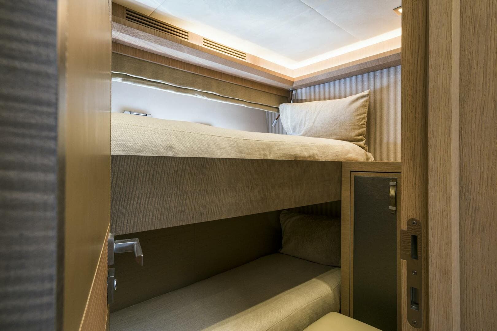 2016 Monte Carlo Yachts Custom photo 22