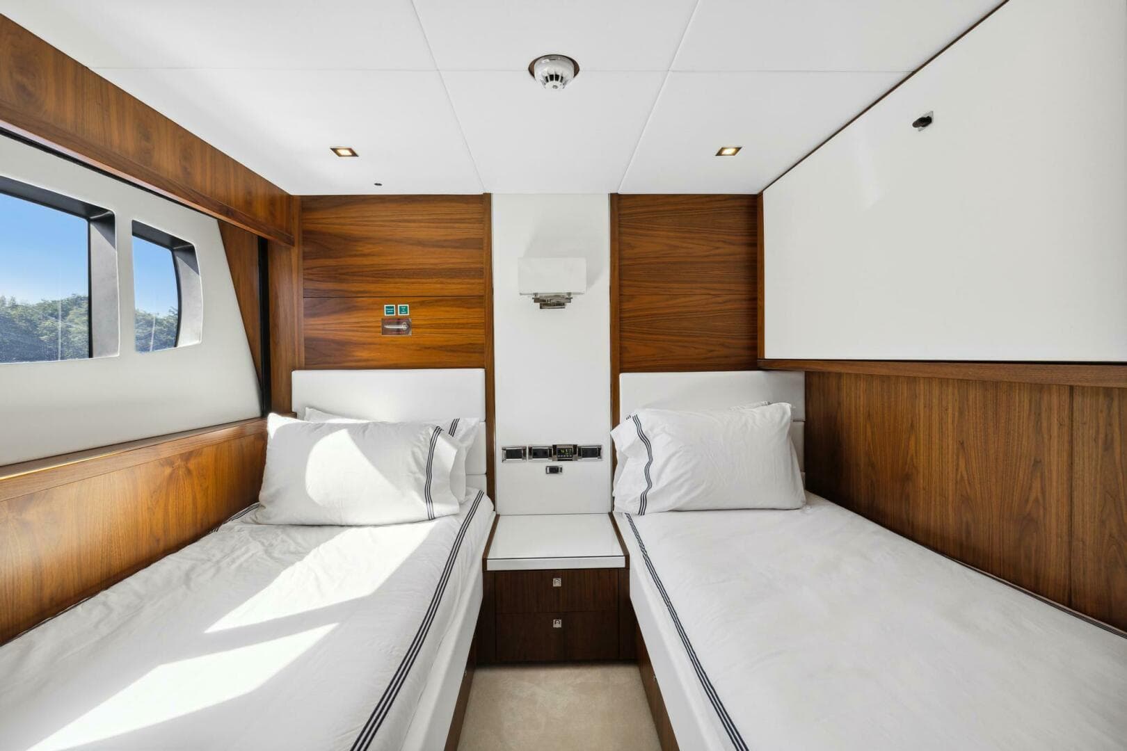 2011 Sunseeker 34M photo 28