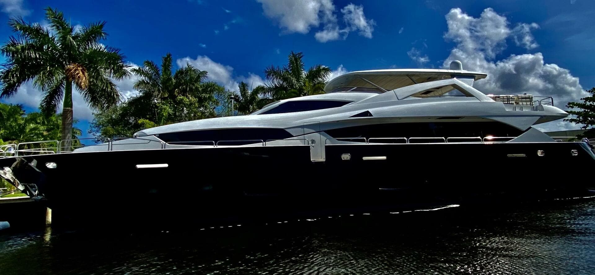 2011 Sunseeker 34M photo 3