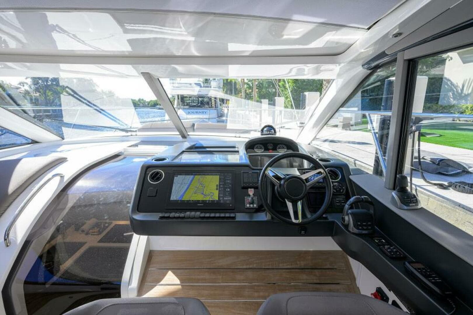 2022 Princess V50 Open photo 31