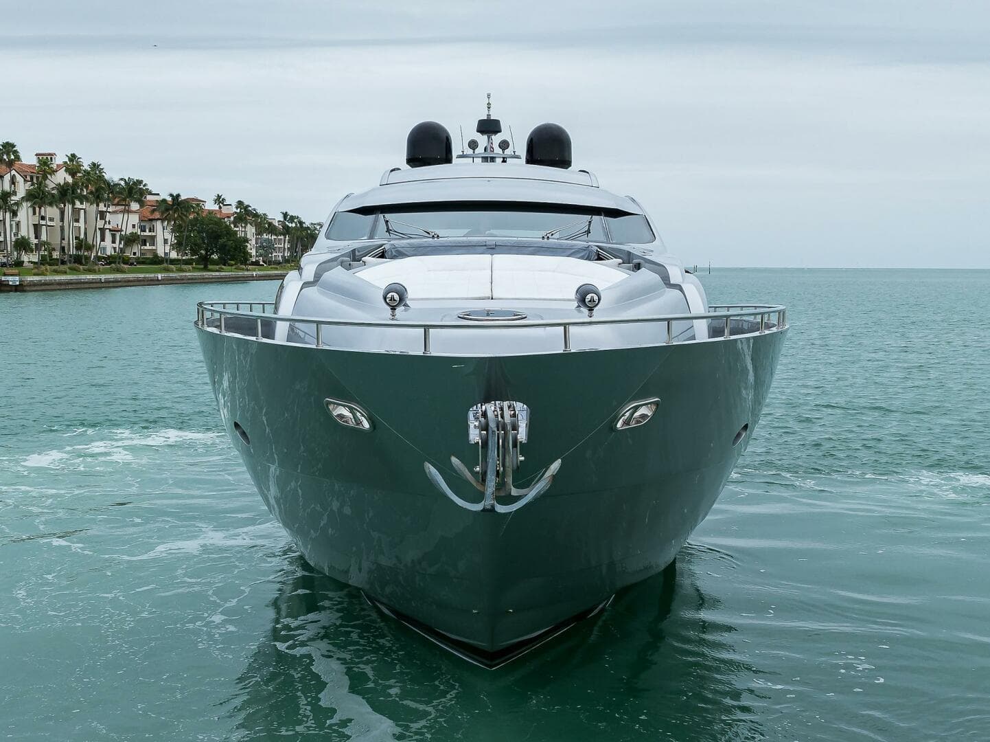 2009 Pershing 90 Express photo 2