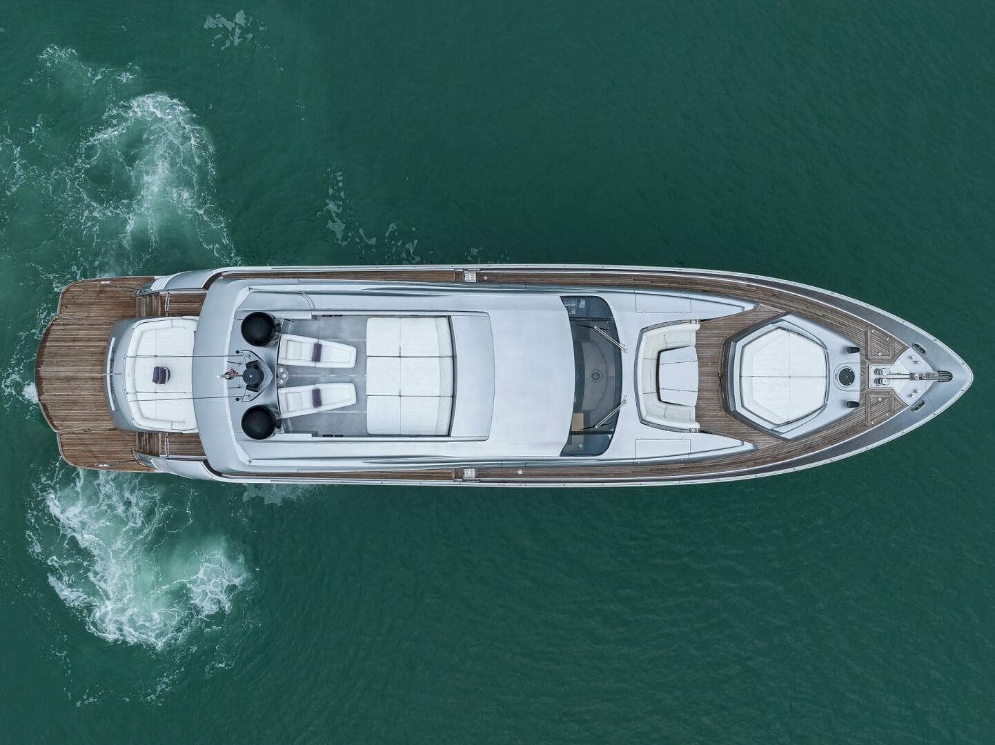 2009 Pershing 90 Express photo 6