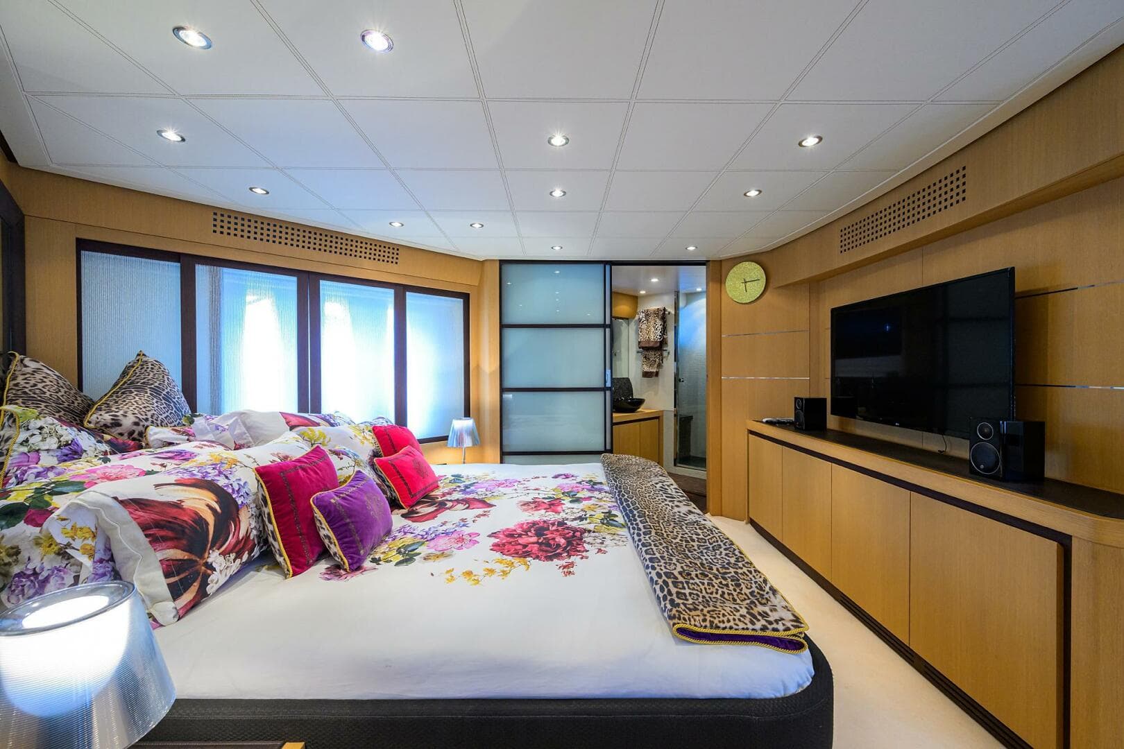 2009 Pershing 90 Express photo 22