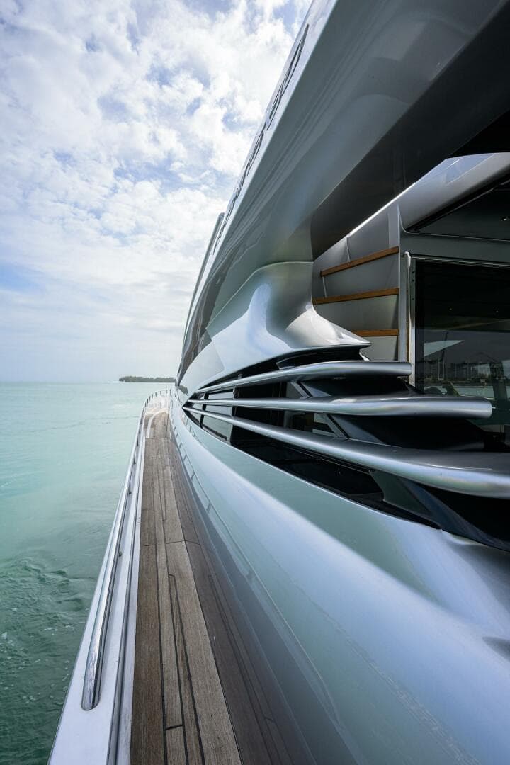 2009 Pershing 90 Express photo 41