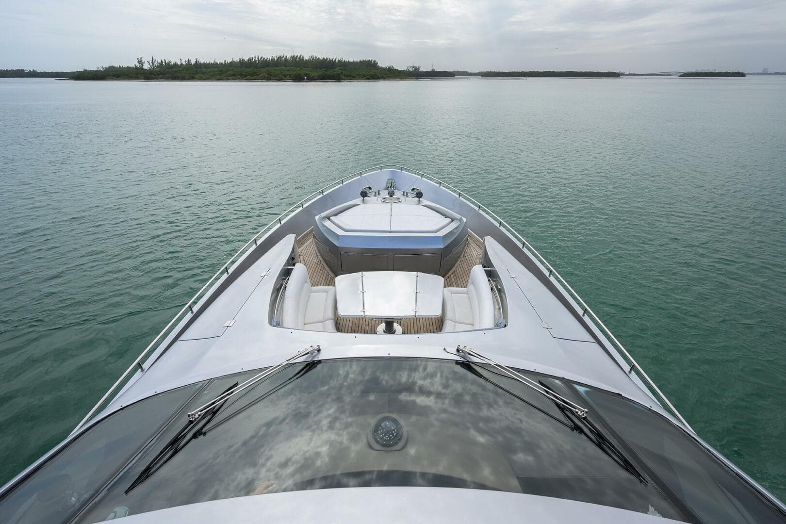 2009 Pershing 90 Express photo 47