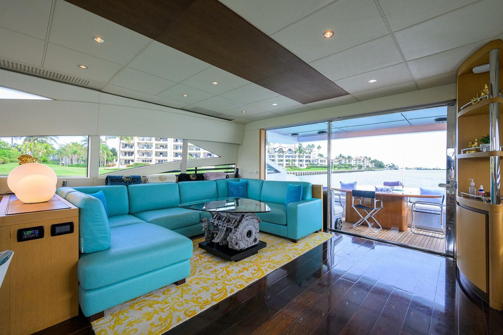 2009 Pershing 90 Express photo 10