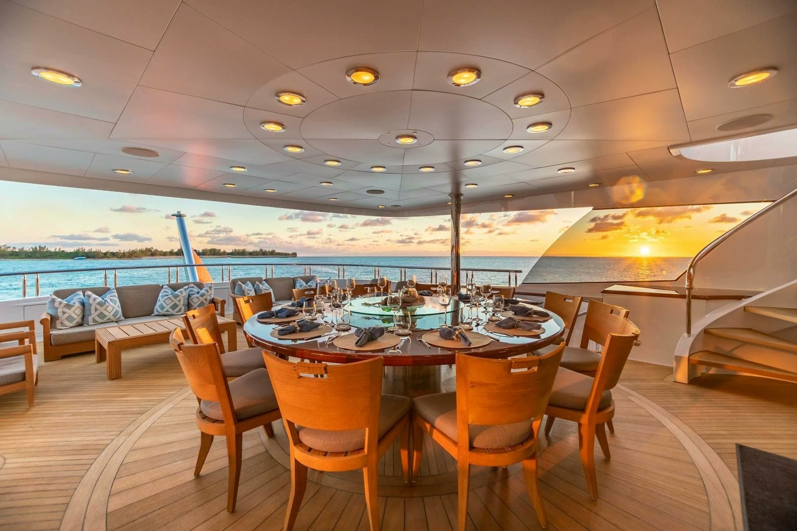 2011 Trinity Yachts Trinity 164 photo 47