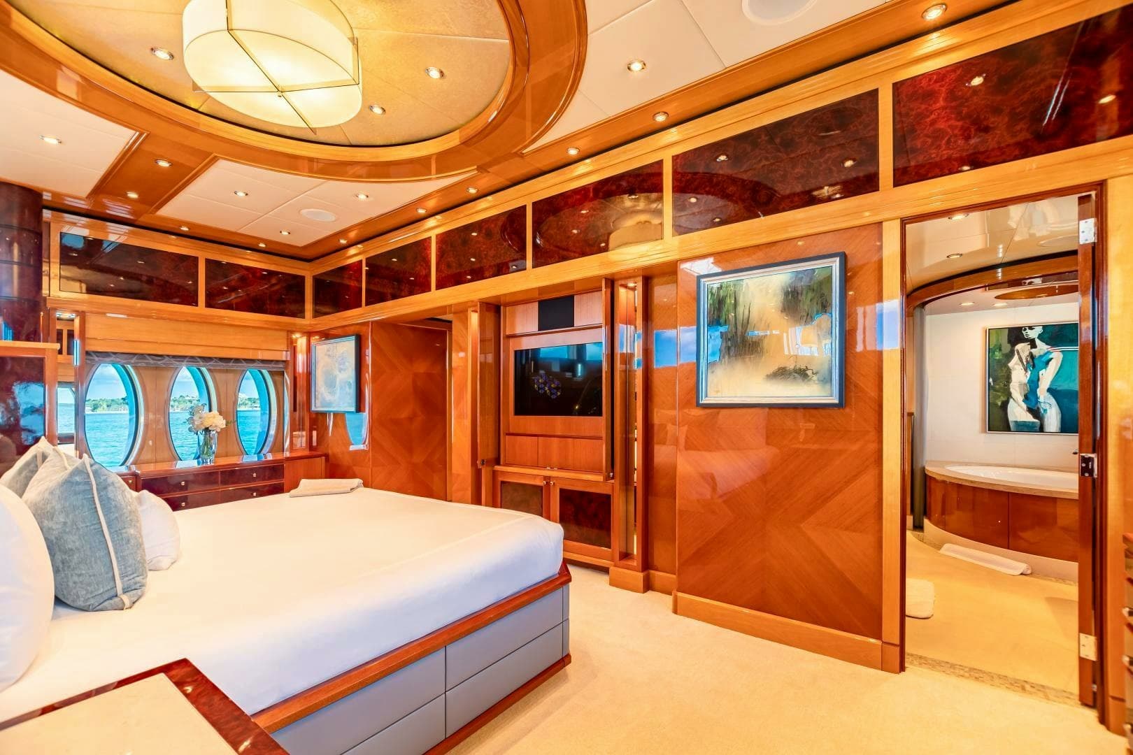 2011 Trinity Yachts Trinity 164 photo 17