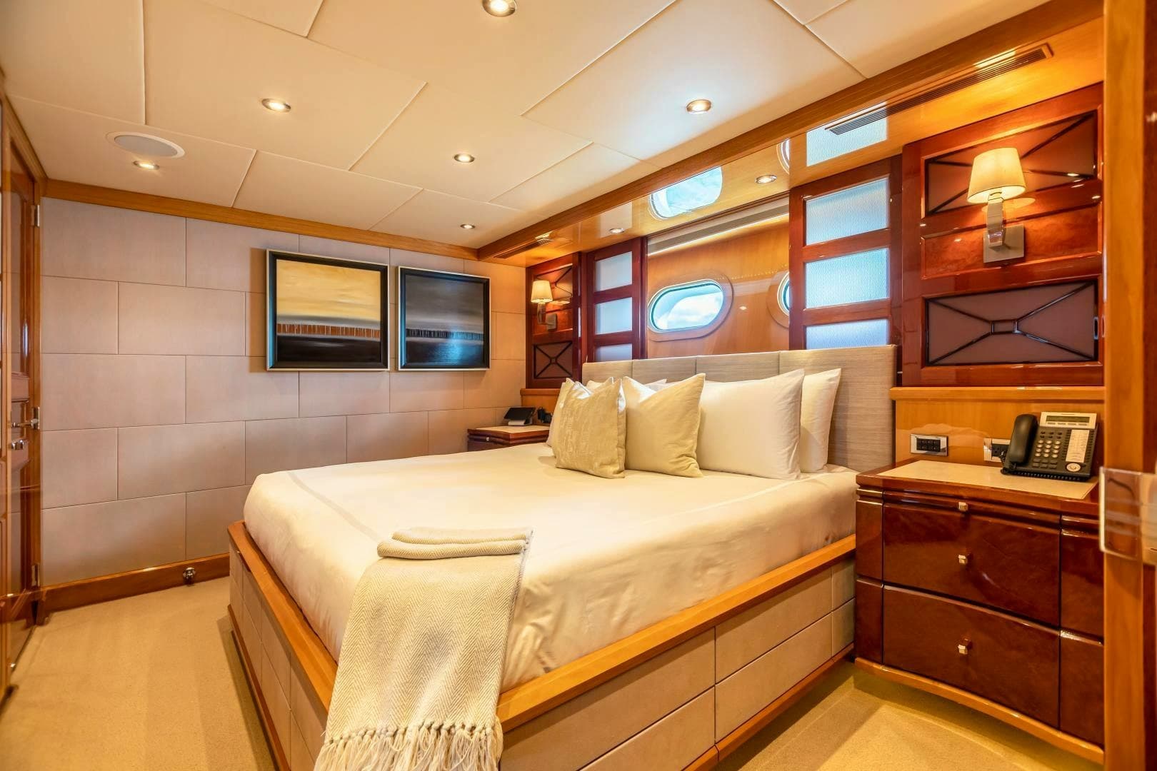 2011 Trinity Yachts Trinity 164 photo 30