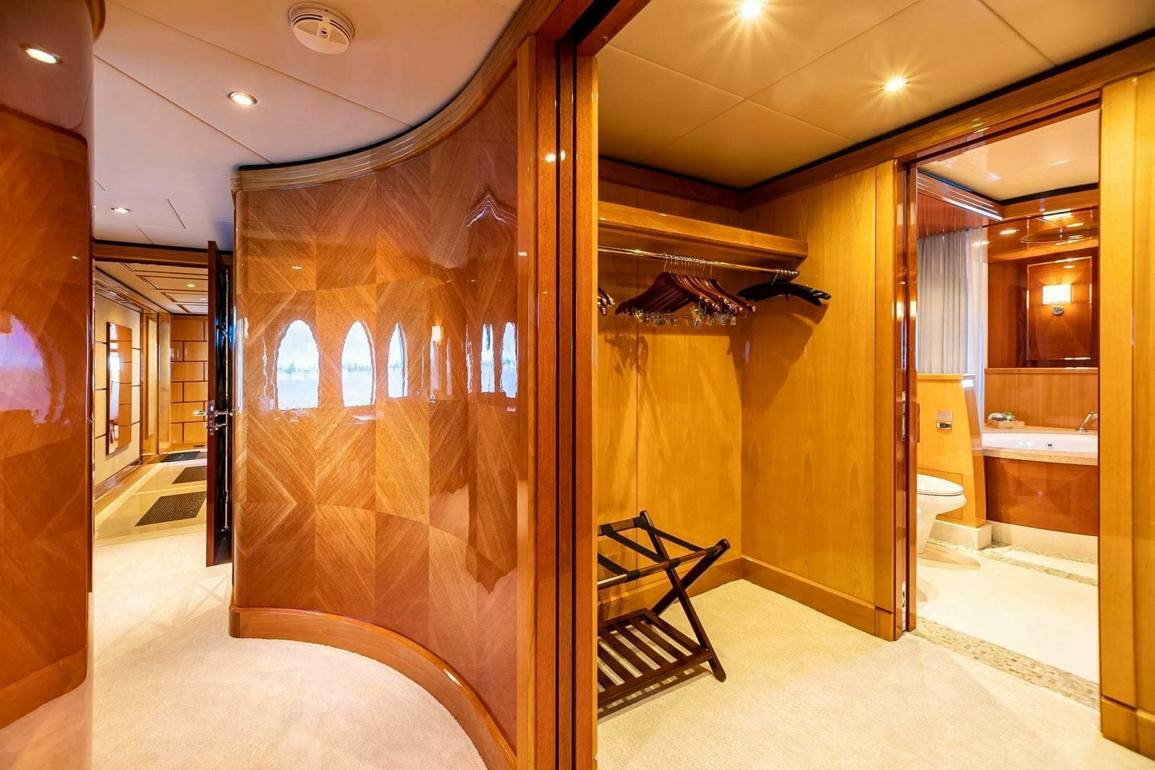 2011 Trinity Yachts Trinity 164 photo 19