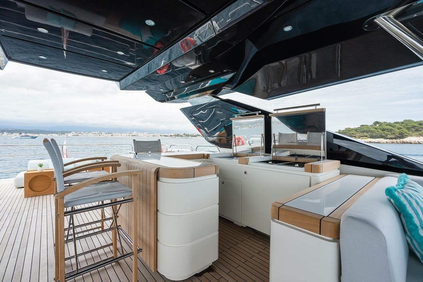 2021 Monte Carlo Yachts MCY 96 photo 37