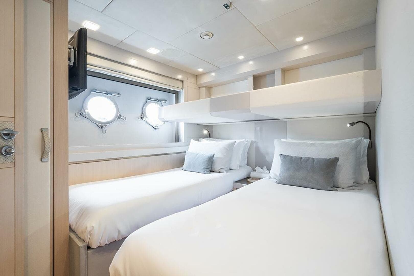 2021 Monte Carlo Yachts MCY 96 photo 33