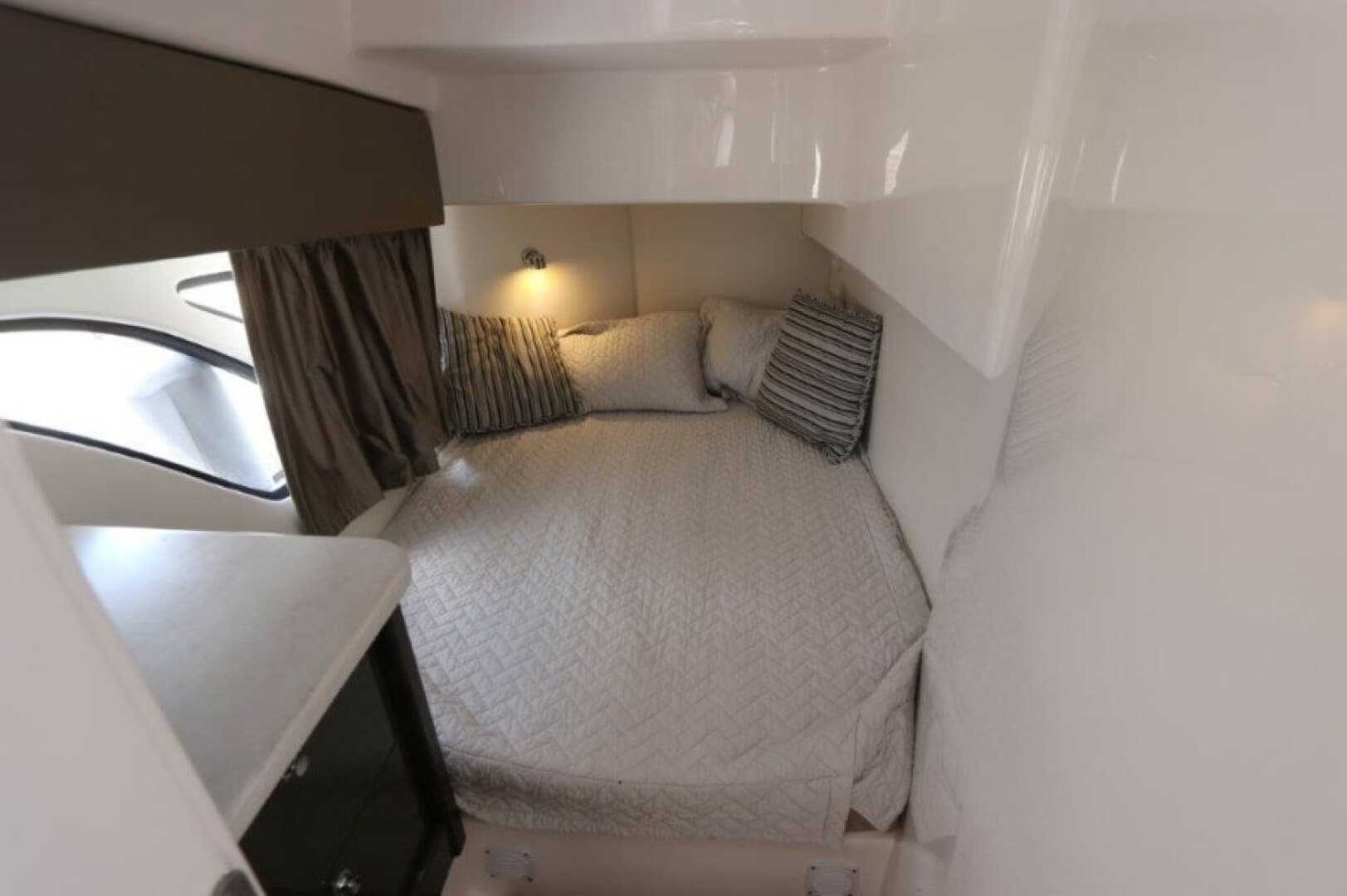 2019 Intrepid 475 Sport Yacht photo 45