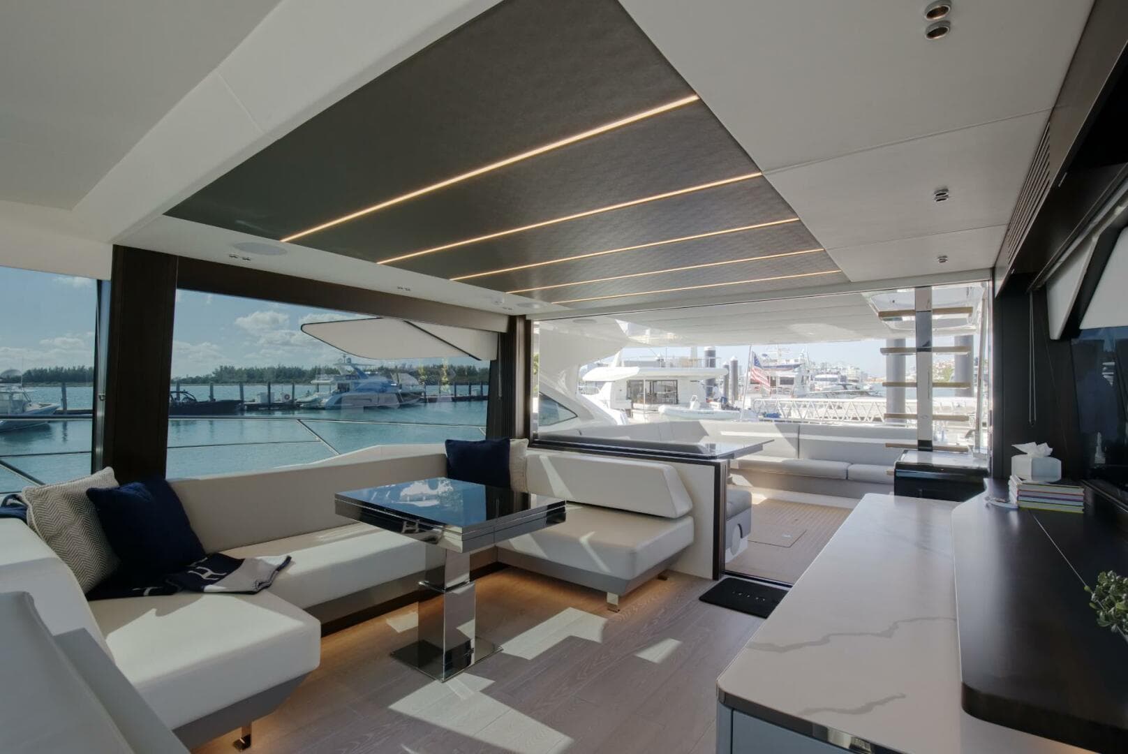 2023 Sunseeker Sport Yacht photo 21