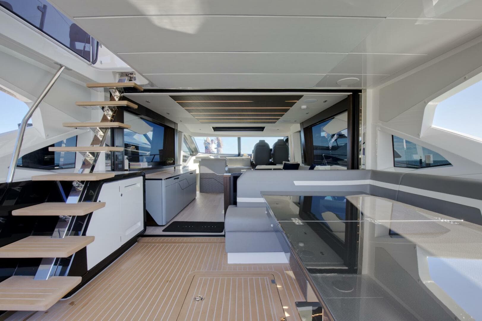 2023 Sunseeker Sport Yacht photo 19