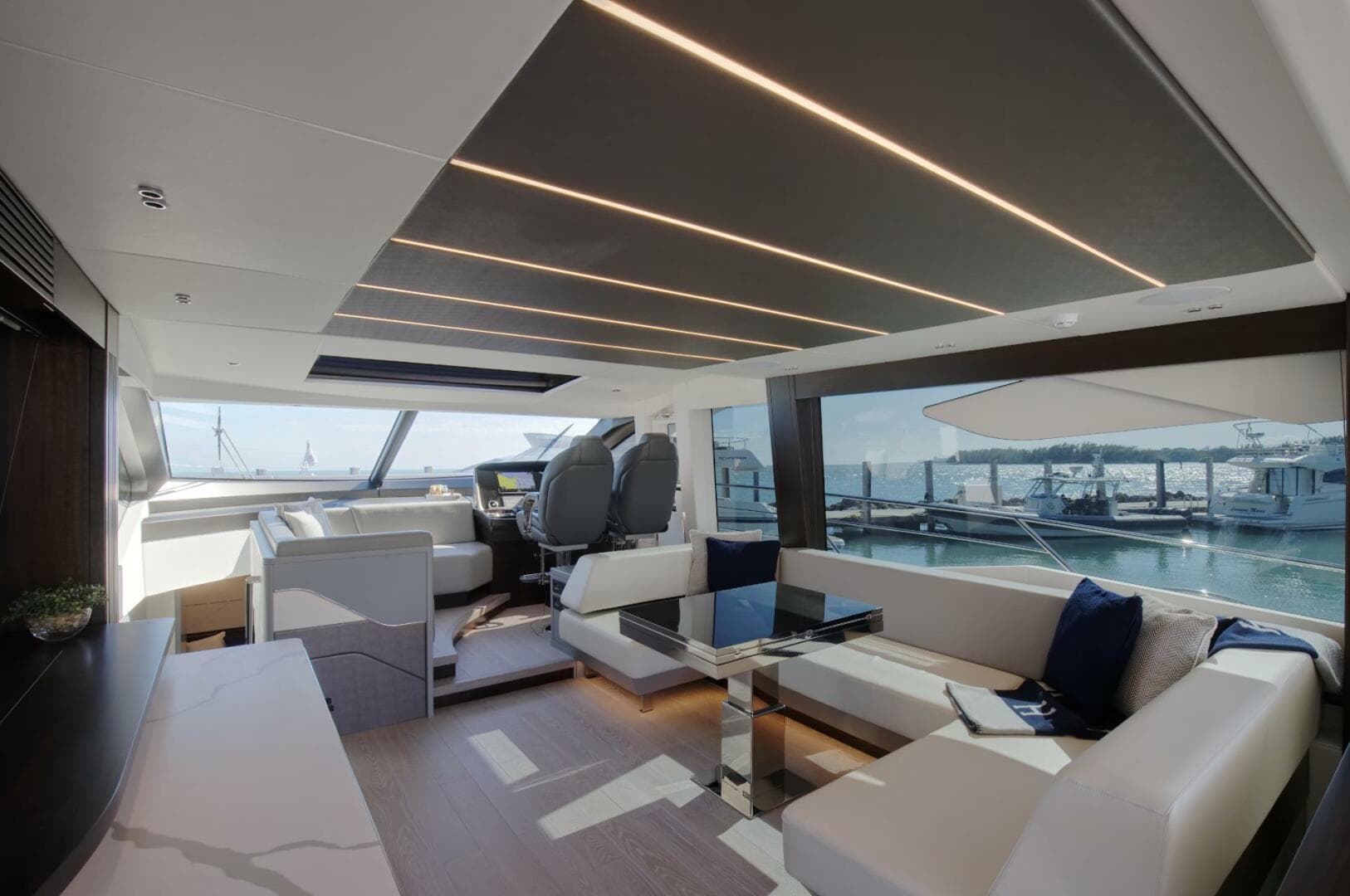 2023 Sunseeker Sport Yacht photo 22