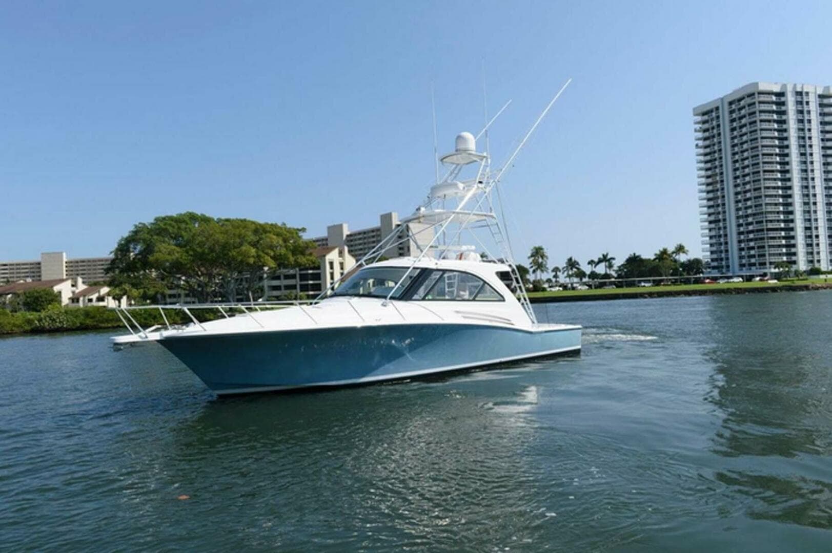2015 Hatteras Express Sportfish photo 3